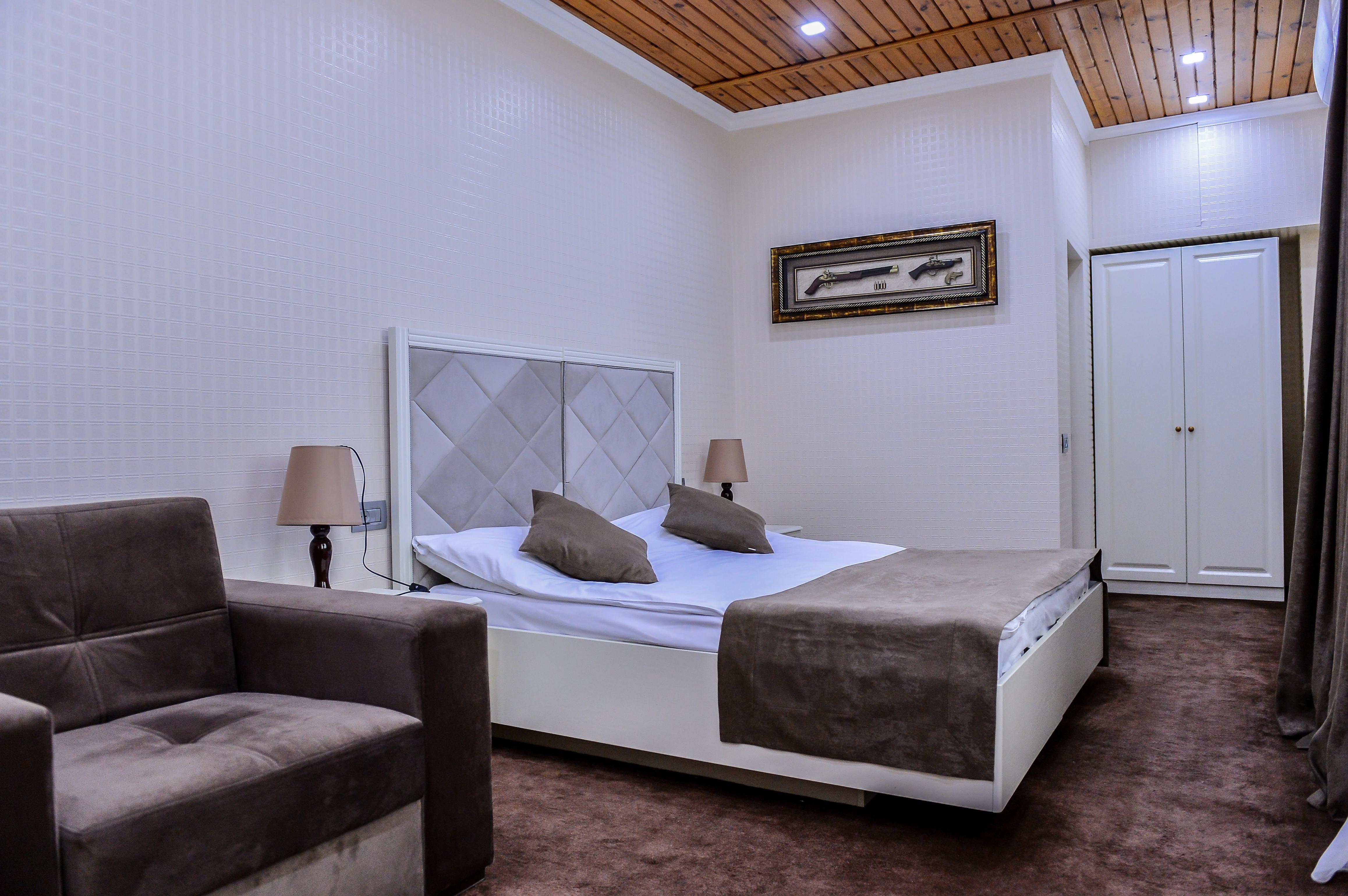 East Legend Hotel Baku Bagian luar foto