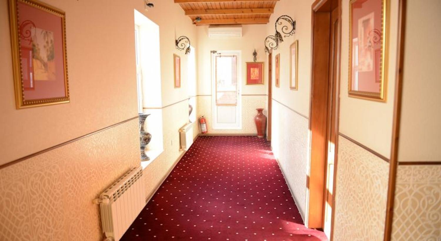 East Legend Hotel Baku Bagian luar foto