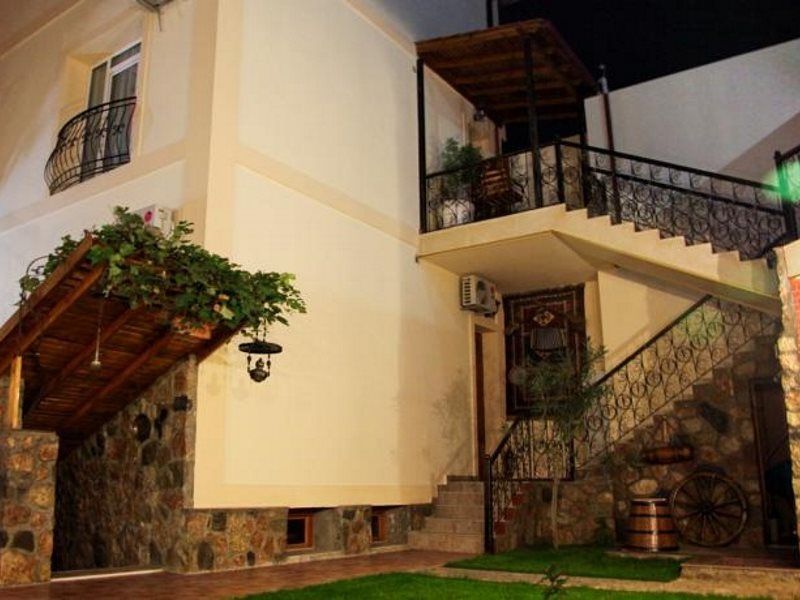 East Legend Hotel Baku Bagian luar foto